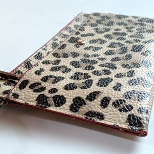Chico's Bags - Chico's Clutch Bag Chico's Bags - Chico's Clutch Bag